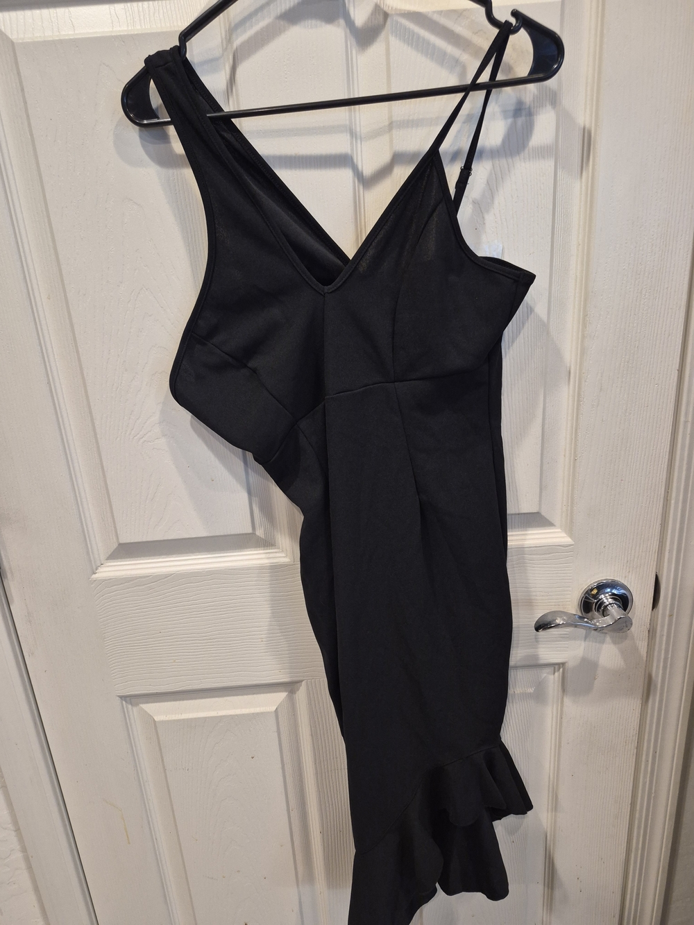 5/25 SHEIN Black Asymmetrical Ruffle Hem Bodycon Dress